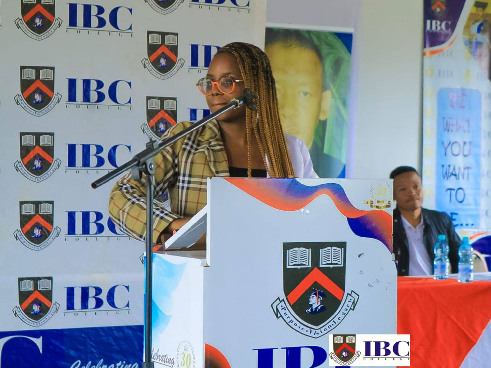 inspiring the crowd